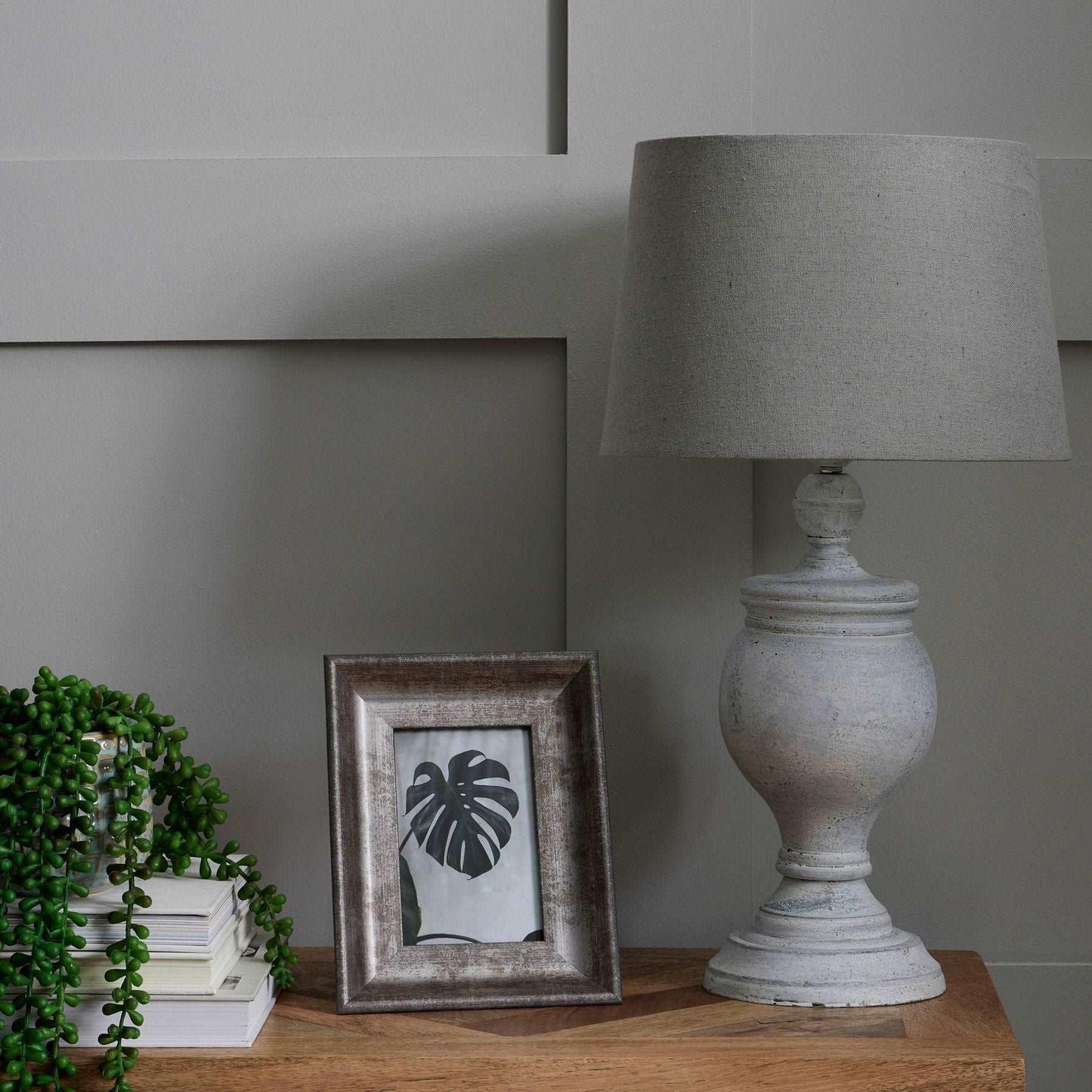 Uthina Table Lamp - SEET London