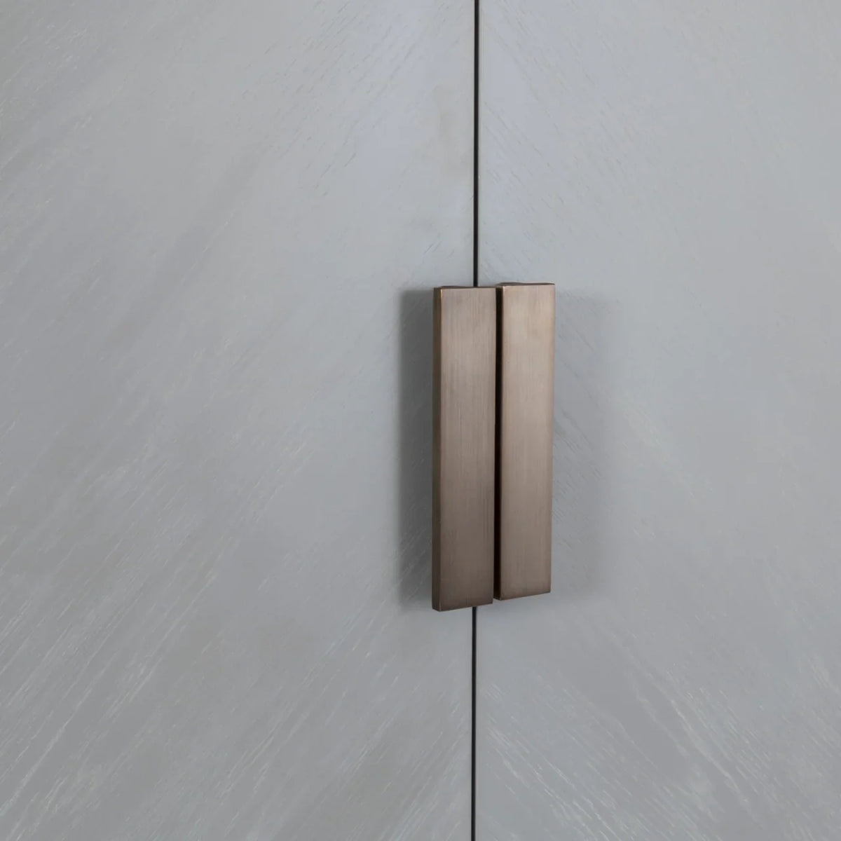 Lilly Wardrobe - Grey Oak Veneer